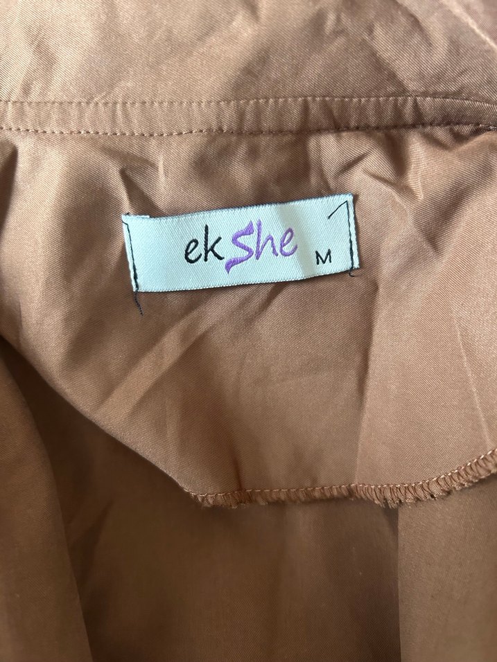 Düğmeli Bej  Kadın Trençkot - Görsel 4