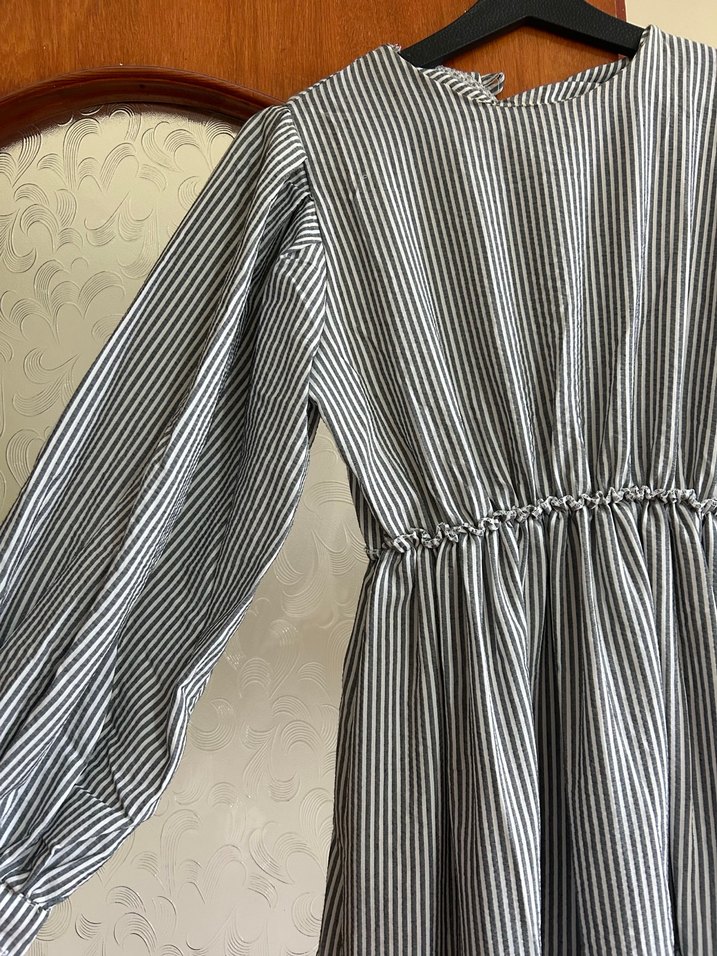 Gri Çizgili Uzun Kadın Elbise - Görsel 3
