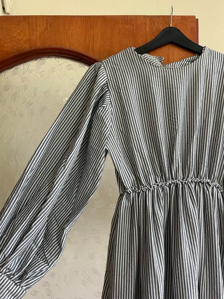 Gri Çizgili Uzun Kadın Elbise - Görsel 2