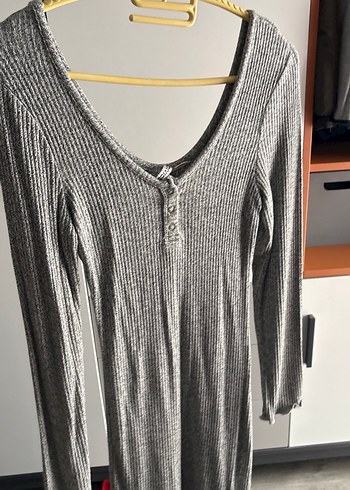 Gri V Yaka Uzun Kollu Triko Elbise - Görsel 2