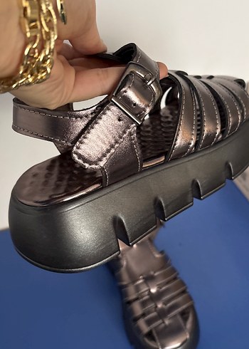 Kahverengi Deri Platform Topuklu Tokalı Sandalet - Görsel 6