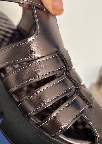 Kahverengi Deri Platform Topuklu Tokalı Sandalet - Görsel 4