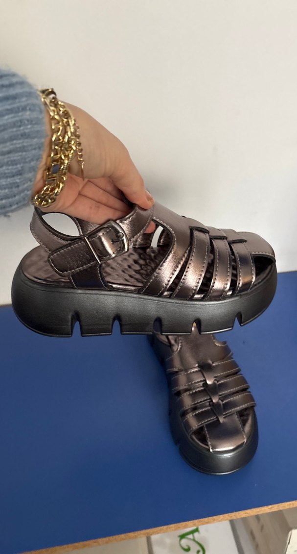 Kahverengi Deri Platform Topuklu Tokalı Sandalet - Görsel 2