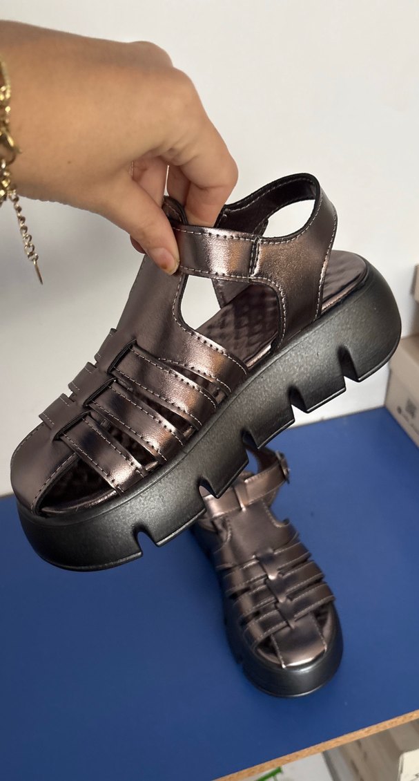 Kahverengi Deri Platform Topuklu Tokalı Sandalet - Görsel 5