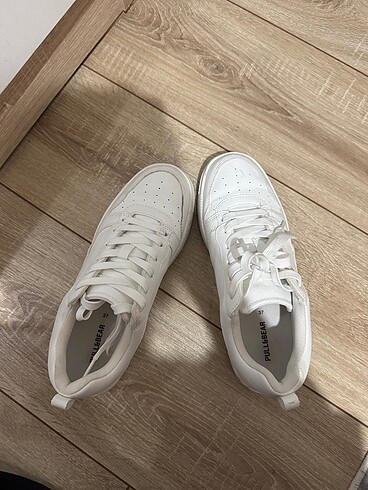 Pull and Bear Sneaker