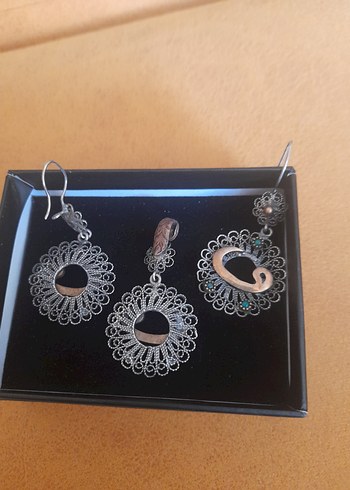 gümüş telkare zümrüt taşlı set