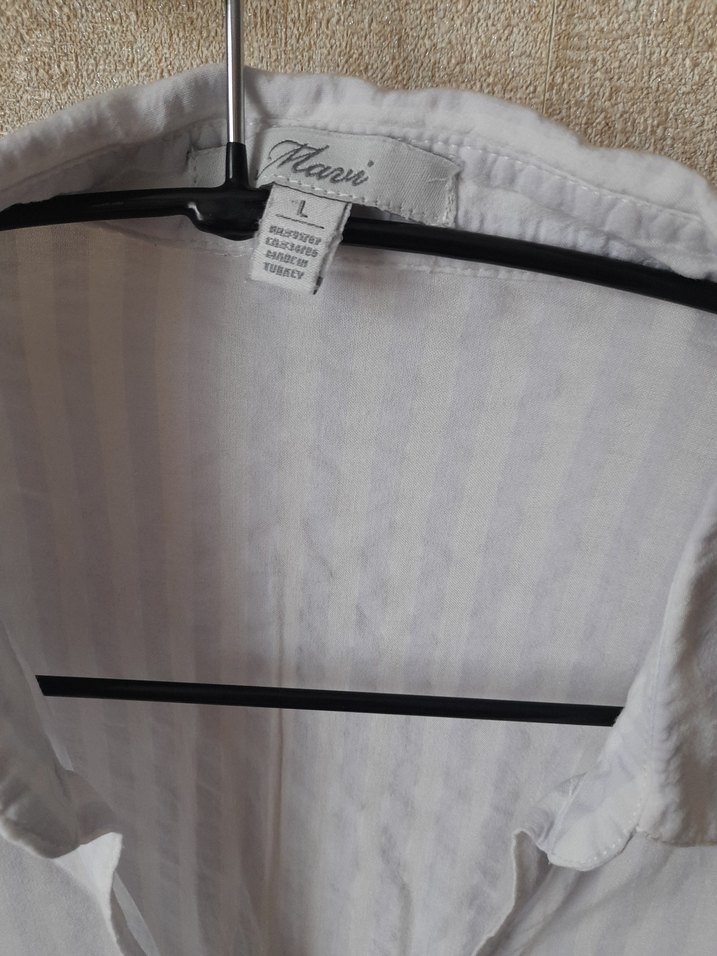 Mavi marka    Düğmeli Beyaz  Kadın Gömlek - Görsel 3