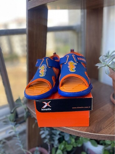 33 Beden Kinetix çocuk sandalet