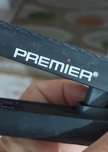  Beden premierSiyah Saç Düzleştirici