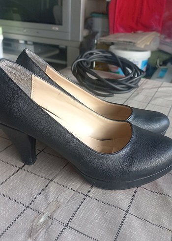 Bilener Siyah Rugan Stiletto Topuklu Kadın Ayakkabı - Görsel 2