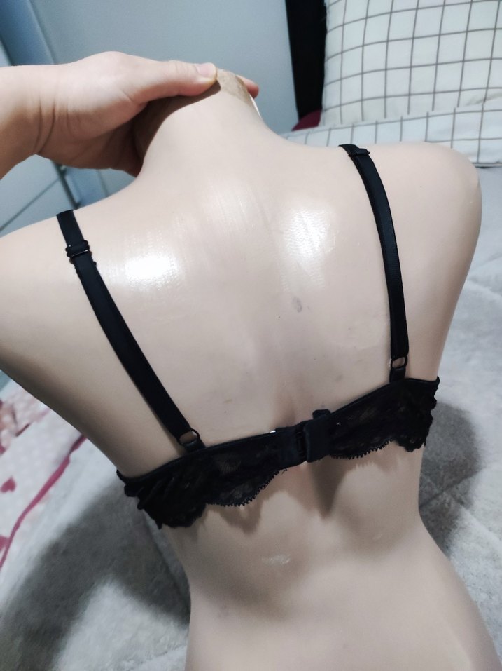 Siyah Dantel Gotik Sütyen - Görsel 4