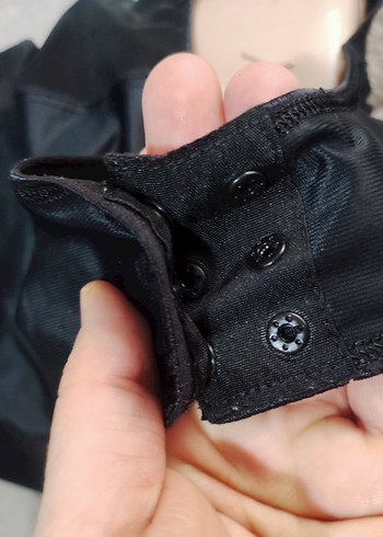 Siyah V Yaka İnce Askılı Bustiyer - Görsel 6