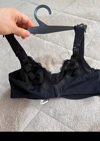 Dantel Detaylı Siyah Gotik Sütyen - Görsel 3