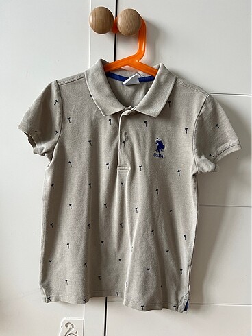 Polo yaka tişört