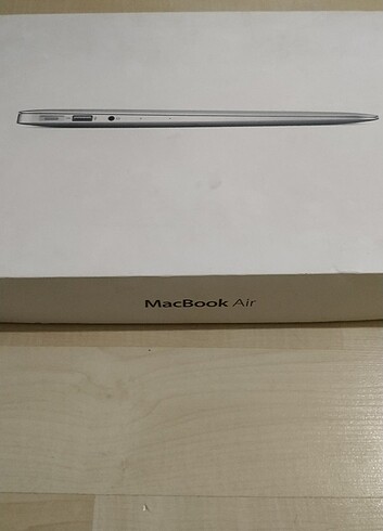 Macbook Air kutusu