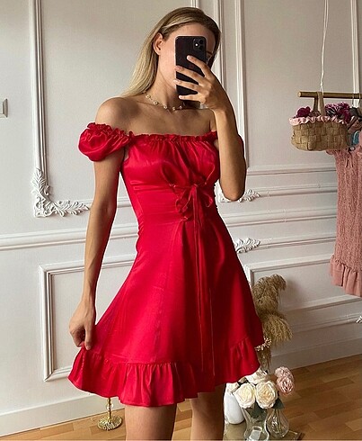 Şık ve zarif kırmızı butik elbise - Görsel 2
