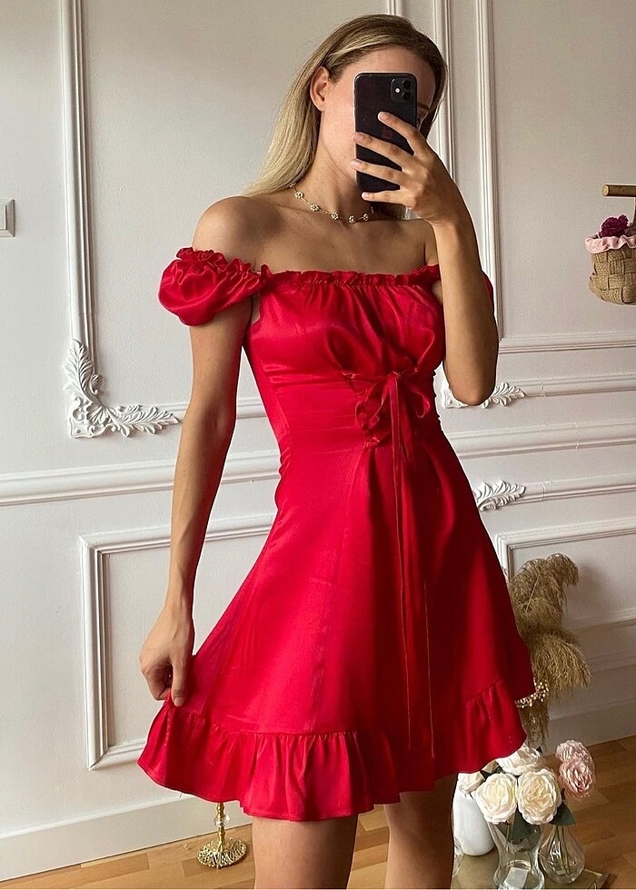 Şık ve zarif kırmızı butik elbise - Görsel 2