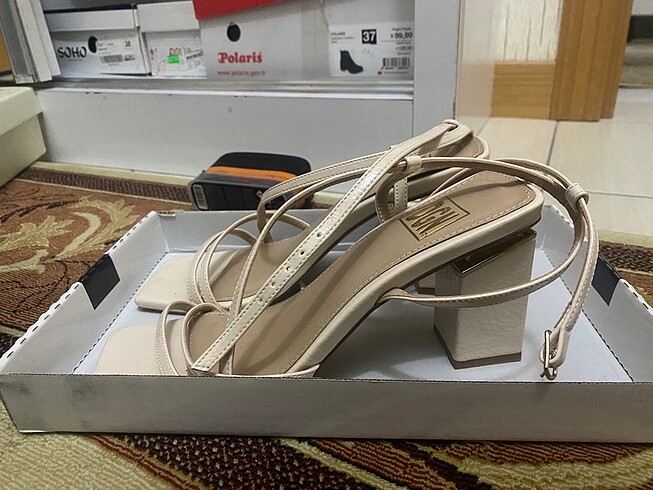 Zara Abiye topuklu ayakkabı