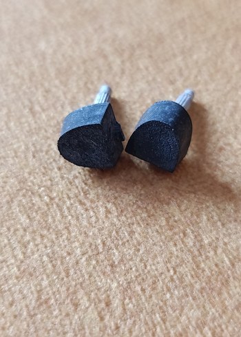 Minimalist Siyah topuk ucu - Görsel 2