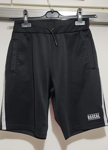 Az kullanılmış şort bel 36 boy 42 cm