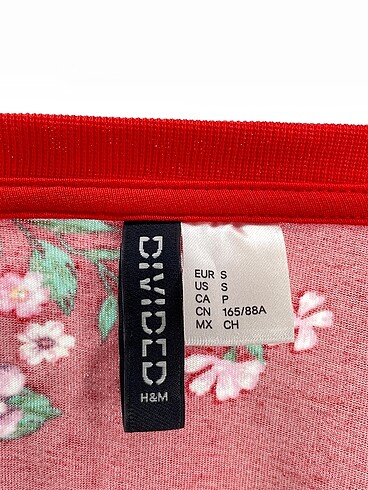 s Beden kırmızı Renk H&M T-shirt %70 İndirimli.