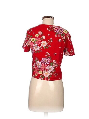 s Beden H&M T-shirt %70 İndirimli.