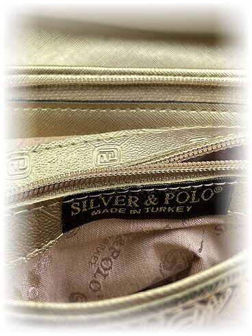 Beden Silver Polo Kol Çantası %70 İndirimli.