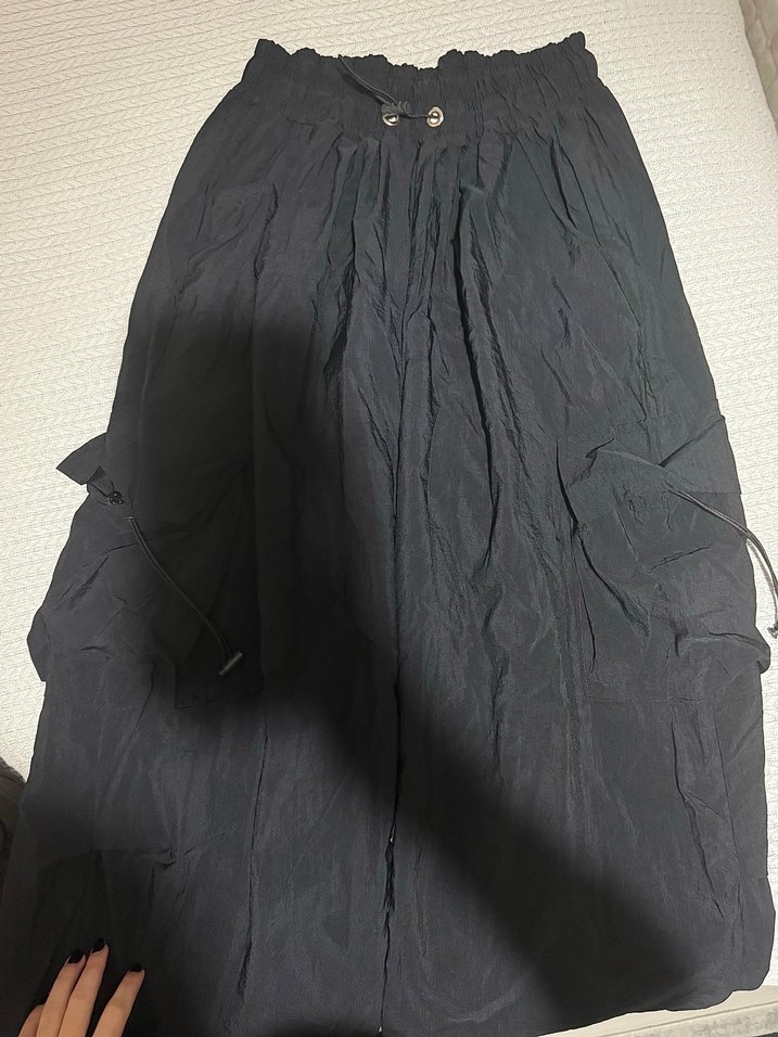 Siyah kargo pantolon - Görsel 3