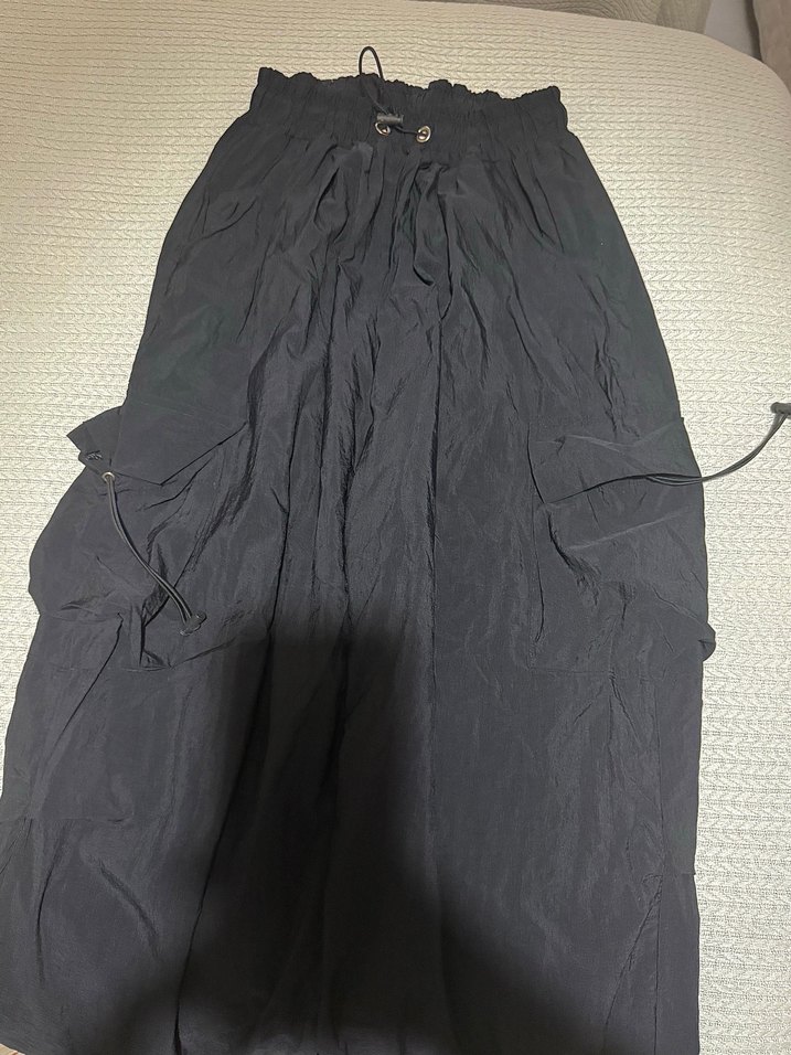 Siyah kargo pantolon - Görsel 2