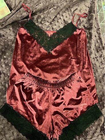 Pijama takımı