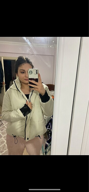Gri oversize kapüşonlu şişme mont