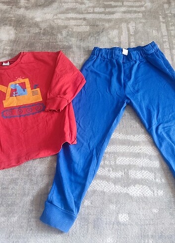 4 Yaş Beden çeşitli Renk LC Waikiki pijama takımı 