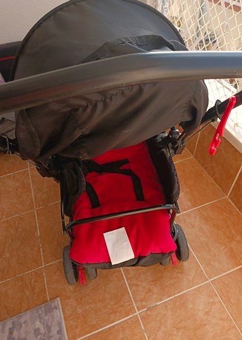 Kırmızı Bebek Arabası - Görsel 5