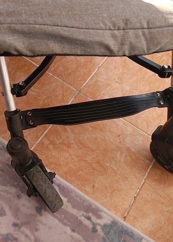 Kahverengi ve Gri Bebek Arabası - Görsel 4