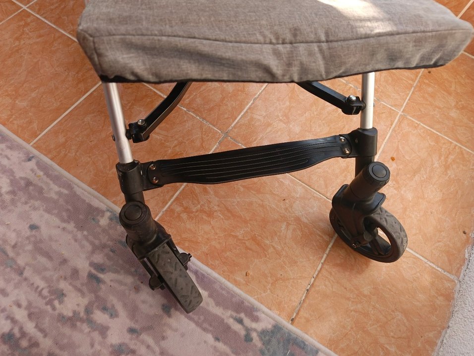 Kahverengi ve Gri Bebek Arabası - Görsel 4