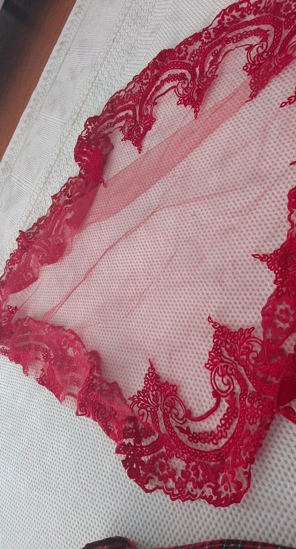 Kırmızı Dantel Kadın Şal - Görsel 2