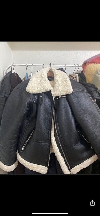 Pull and Bear Deri Mont