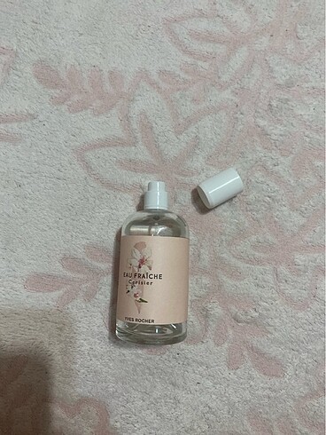 Beden yves rocher cerisier parfümü