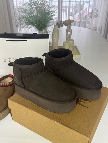 UGG yurt dışından alındı