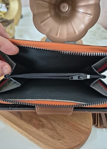 Mango Hiç kullanılmamış bayan cüzdanı