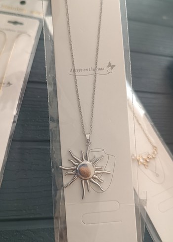 Beden Altın Renk Mini Zincirli Kadın Kolye