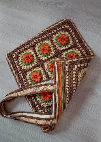 Kahverengi Çiçek Desenli Örgü Bohem Çanta