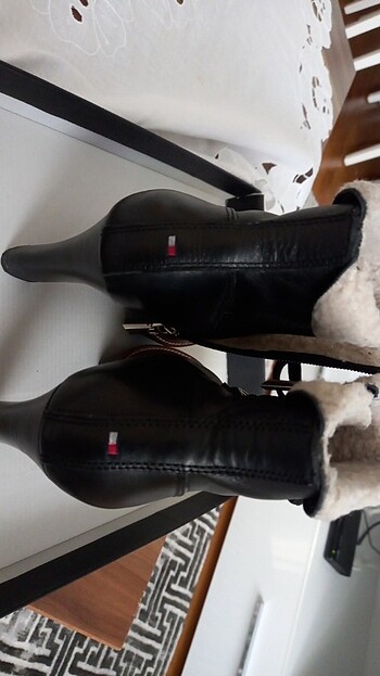 Tommy Hilfiger Tommy Hilfiger 38 no