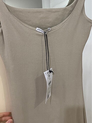 s Beden Bershka Etiketli Elbise
