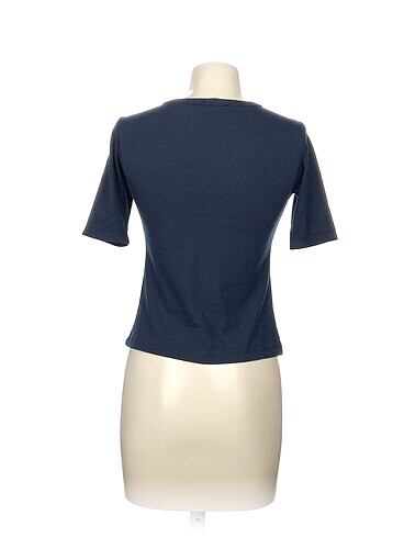m Beden Trendyol & Milla T-shirt %70 İndirimli.