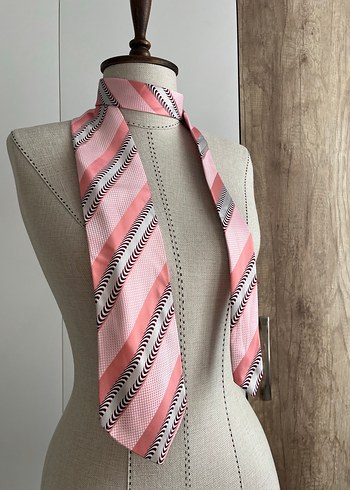 C.C.S Desenli Pembe Kravat - Görsel 2