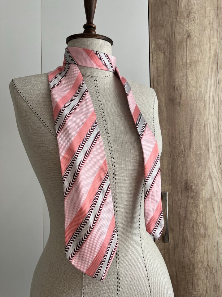 C.C.S Desenli Pembe Kravat - Görsel 2