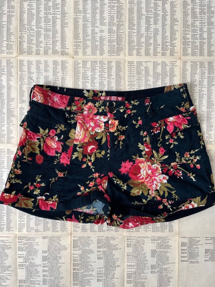 Çiçekli Vintage Mini Şort - Görsel 3