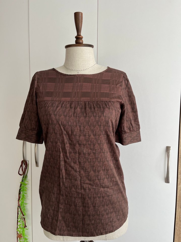 MUDO Kahverengi Desenli Kısa Kollu Bluz - Görsel 4