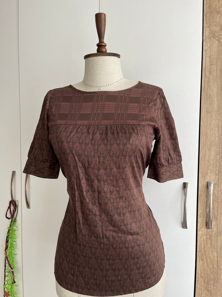 MUDO Kahverengi Desenli Kısa Kollu Bluz - Görsel 2